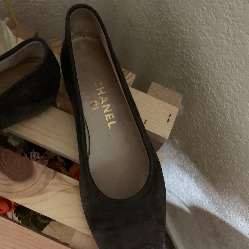 CHANEL Authentic Brown Suede Almond Toe Flats